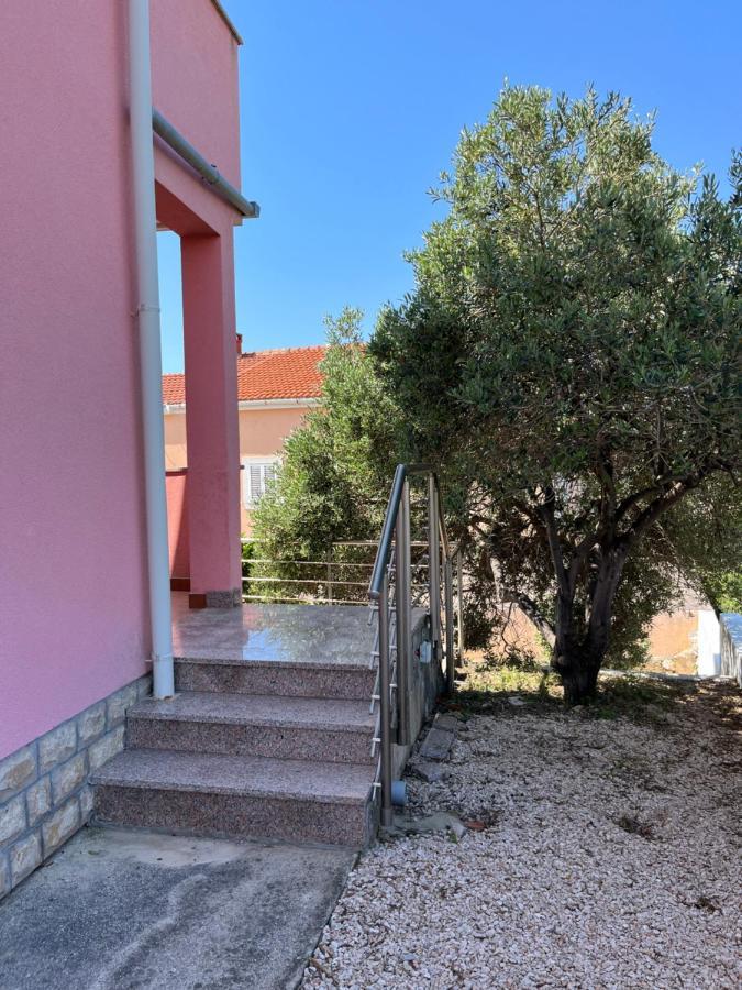 Pink Panther Novalja Bagian luar foto